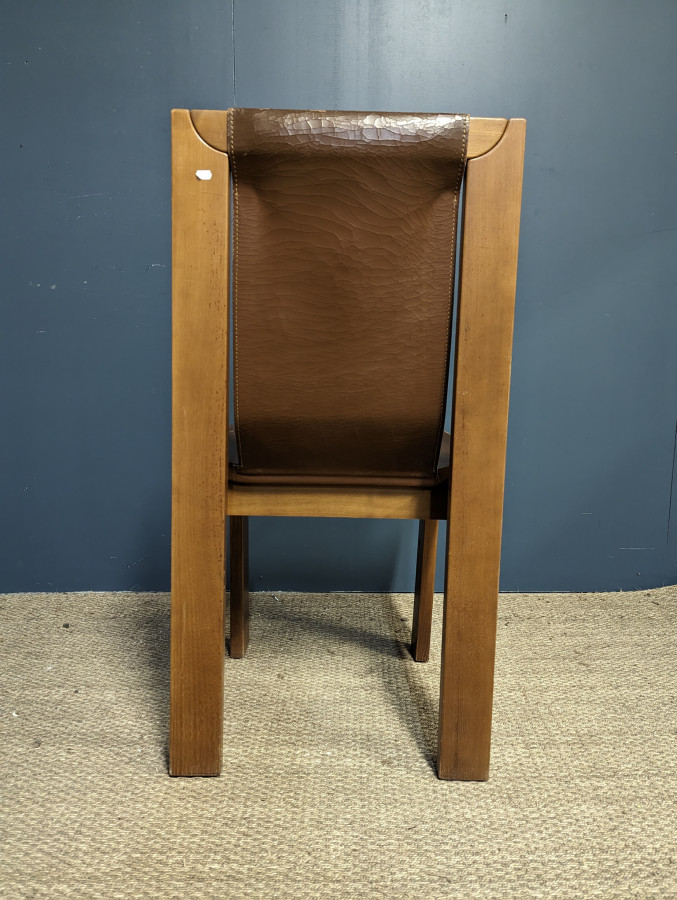Série de 4 chaises en orme et cuir de Luigi Gorgoni