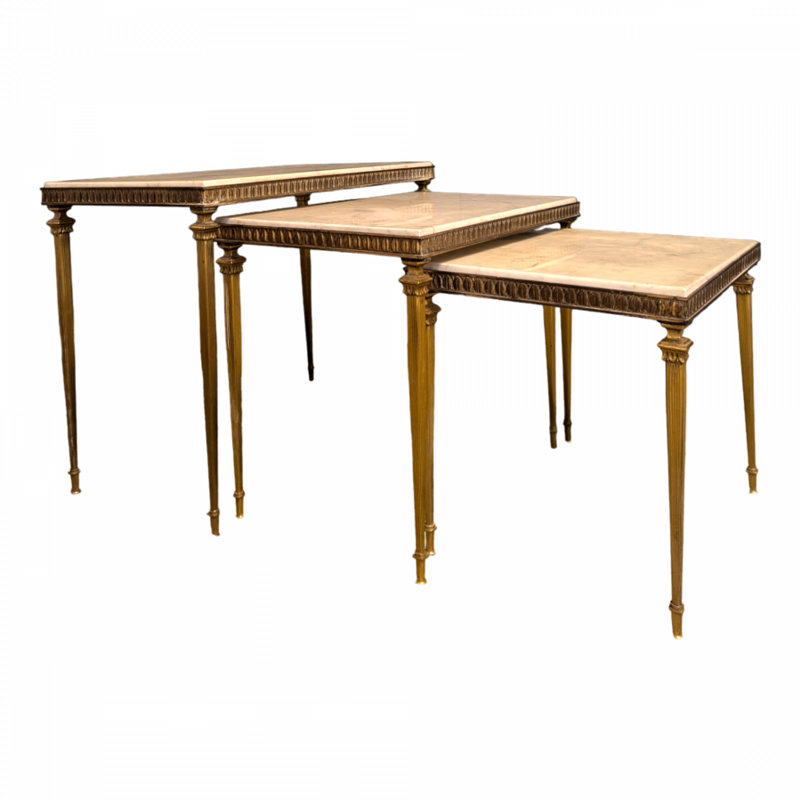Tables gigognes marbre blanc et laiton