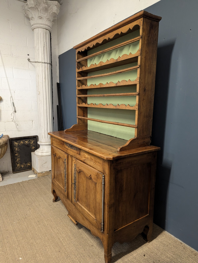 Buffet en merisier de style provençale début XIXe