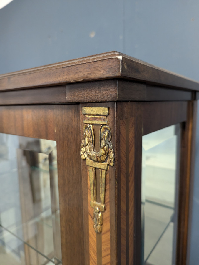 Vitrine de style Empire