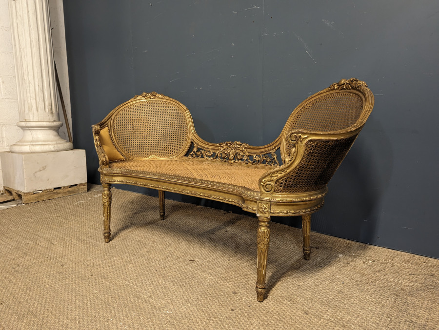 Banquette cannée Napoléon III en bois doré