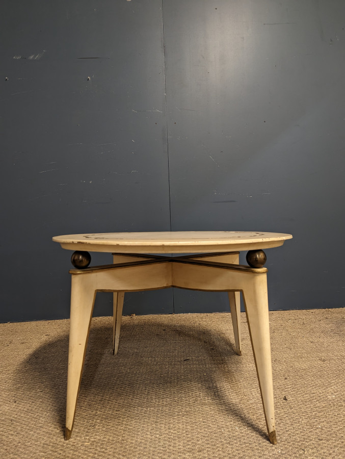Table basse laquée de style Néo Classique