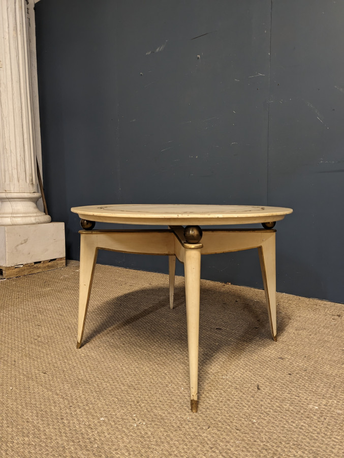 Table basse laquée de style Néo Classique