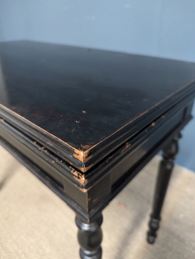 Table à jeux noire