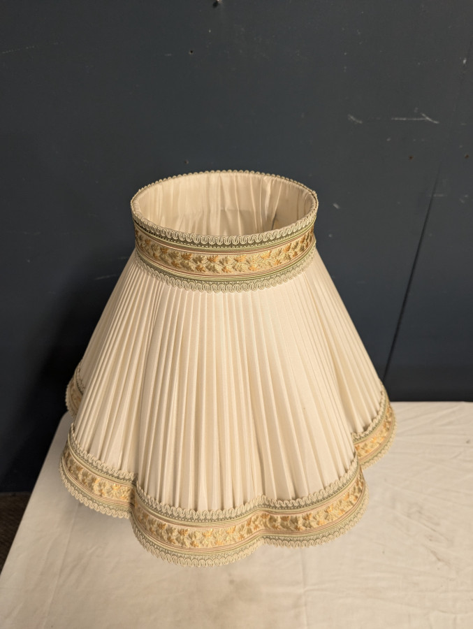 Vase époque Empire porcelaine de Paris monté en lampe