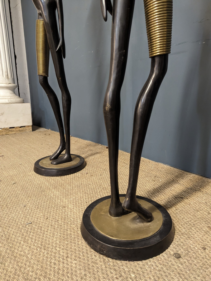 Paire de statue porteuses d'eau DLG KARL HAGENAUER