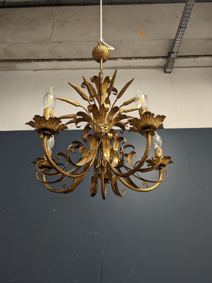Lustre doré Hollywood Regency