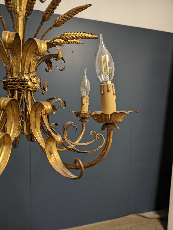 Lustre doré Hollywood Regency