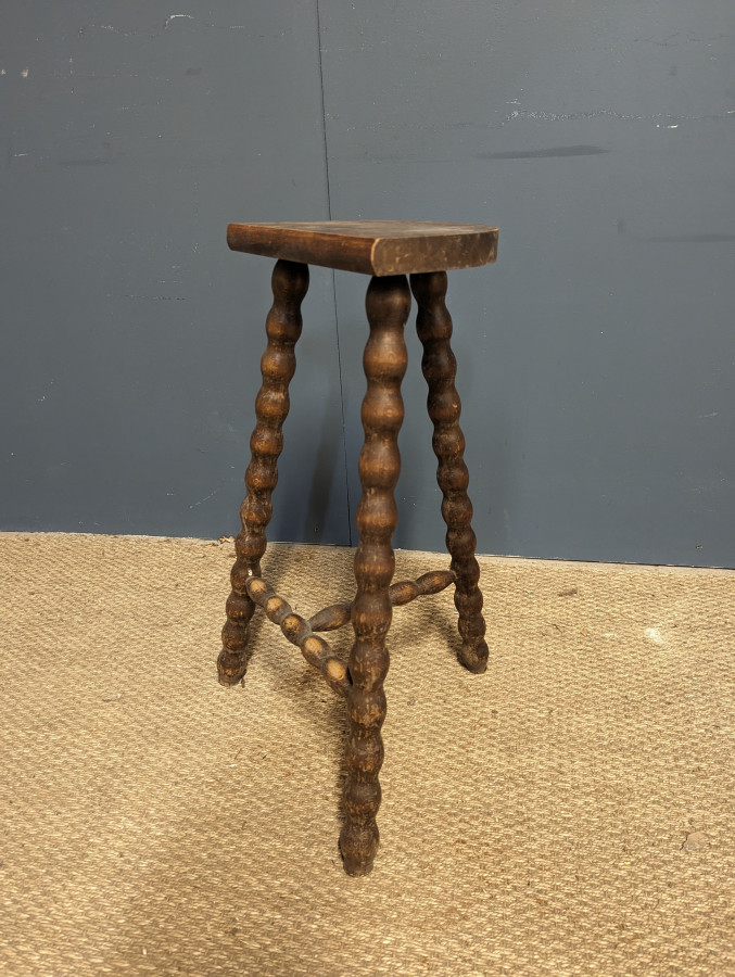 Tabouret brutaliste
