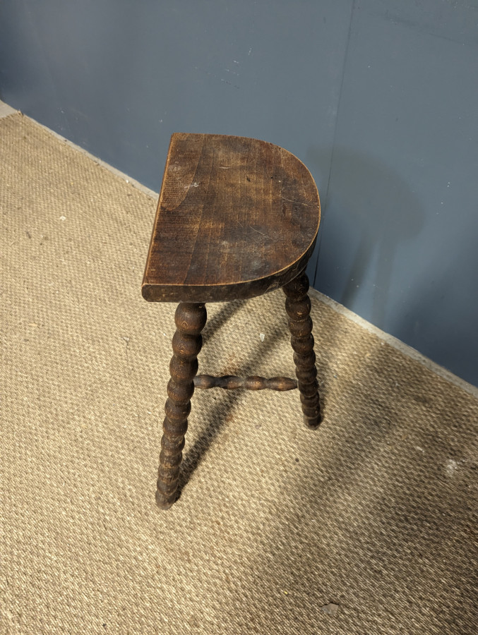 Tabouret brutaliste