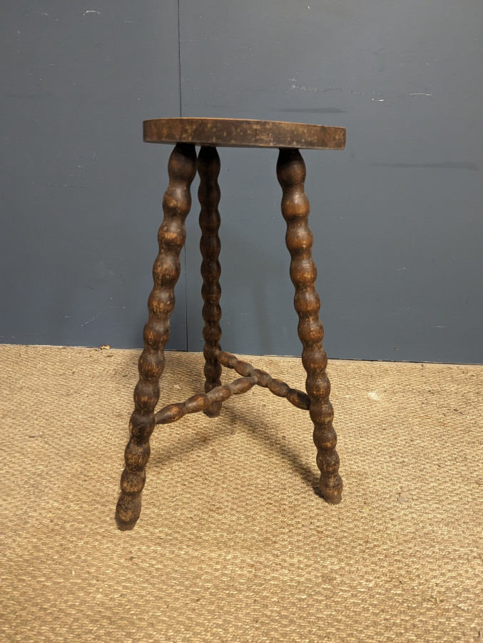 Tabouret brutaliste