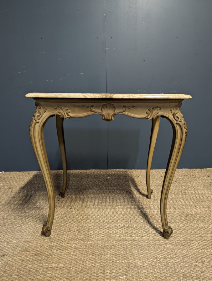 Table plateau marbre de style Louis XV