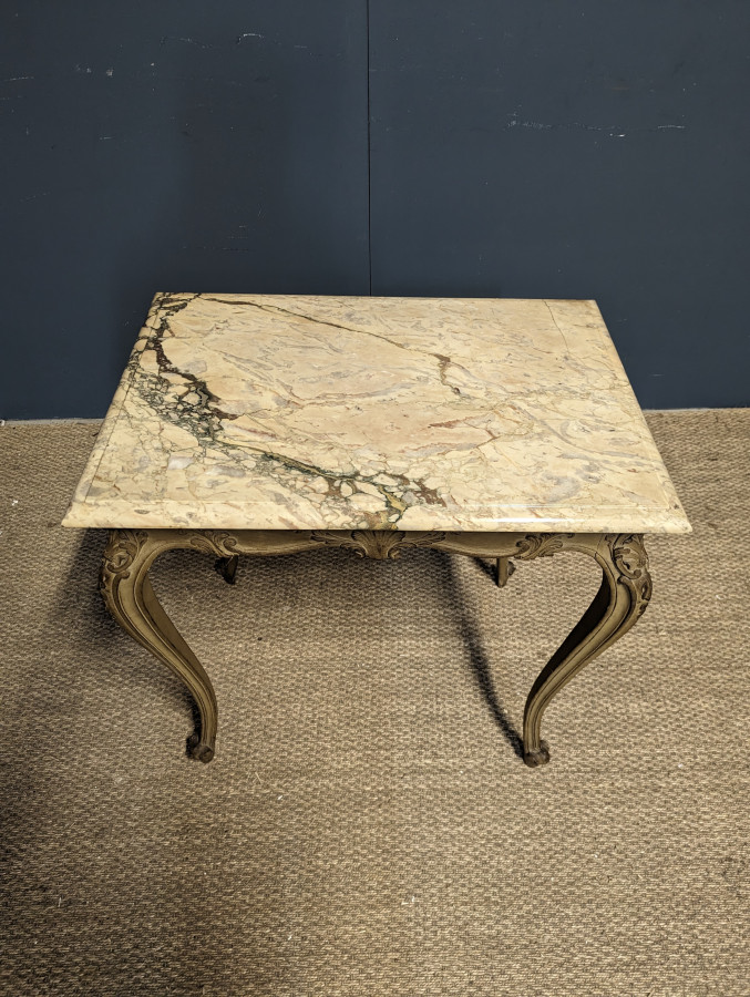 Table plateau marbre de style Louis XV