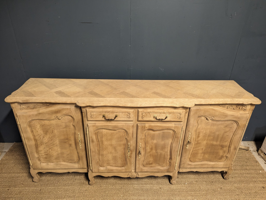 Enfilade neo rustique de style Louis XV décapée