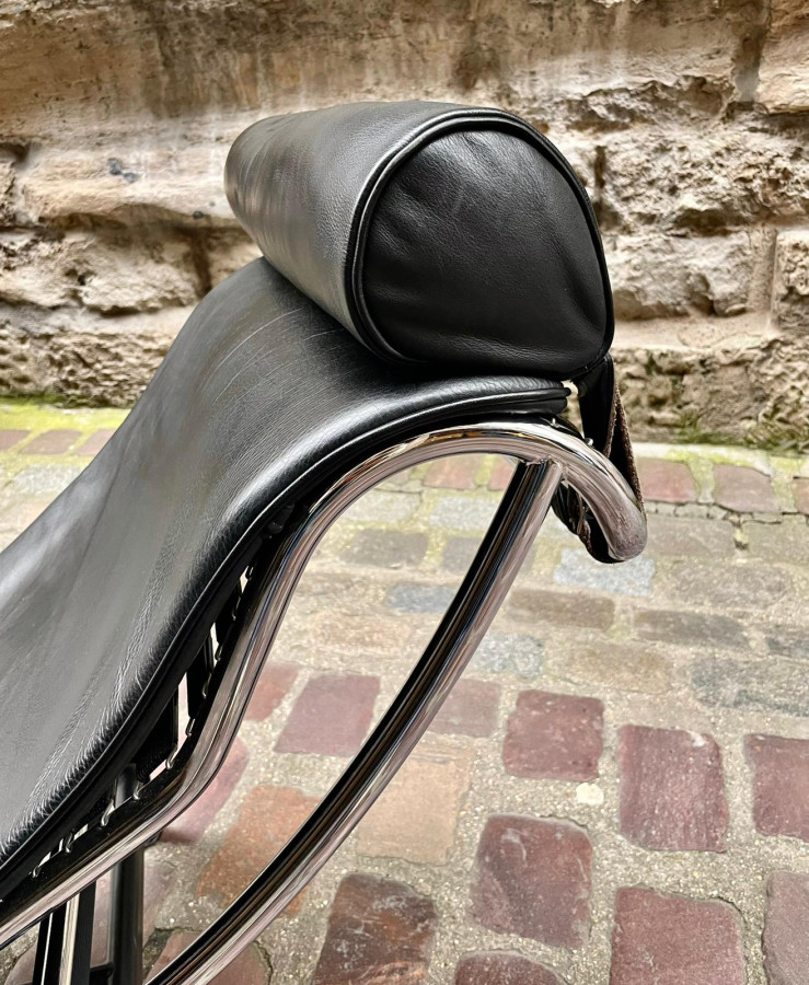 Chaise longue LC4 de Charlotte Perriand, Le Corbusier