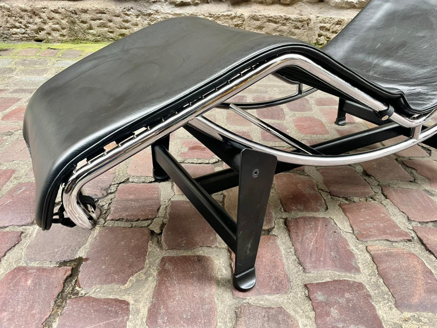 Chaise longue LC4 de Charlotte Perriand, Le Corbusier