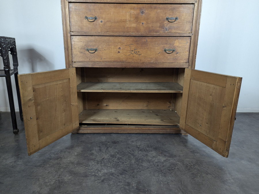 Meuble de métier chiffonier en sapin
