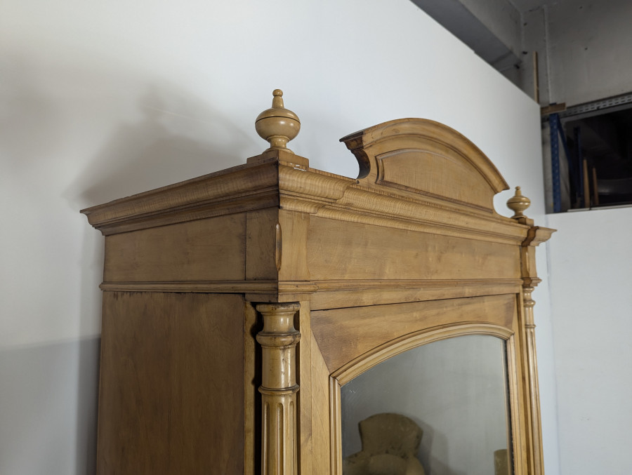 Armoire à glace époque Napoléon III en Poirier