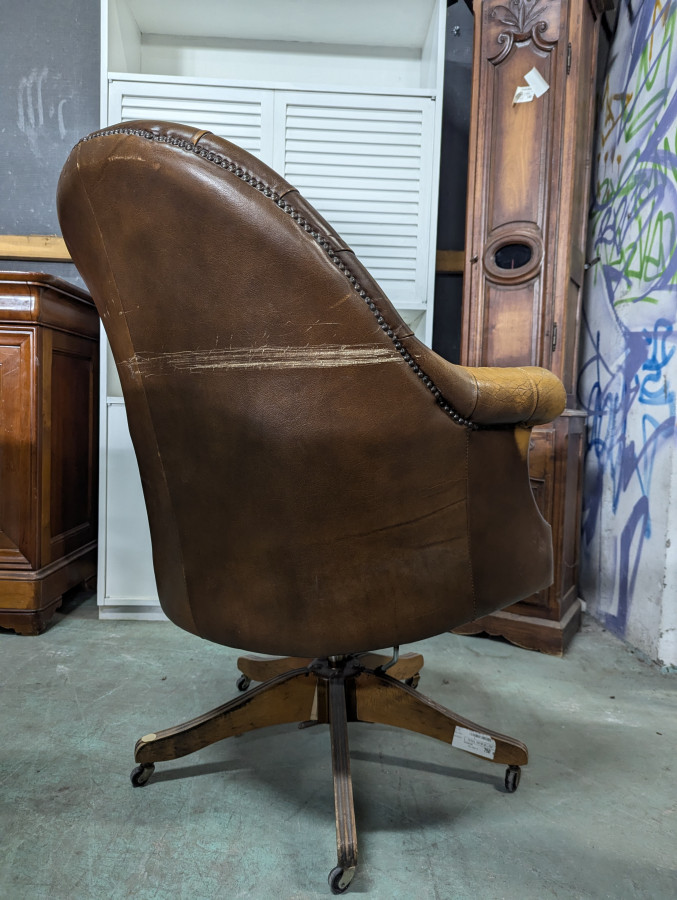 Fauteuil de bureau chesterfield