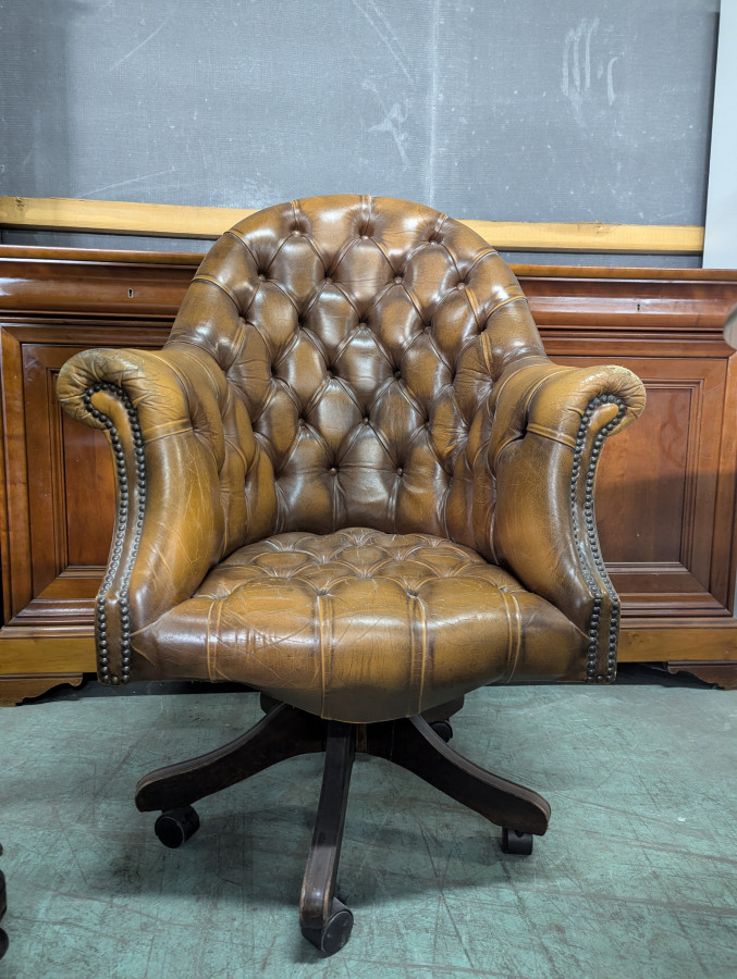 Fauteuil de bureau chesterfield