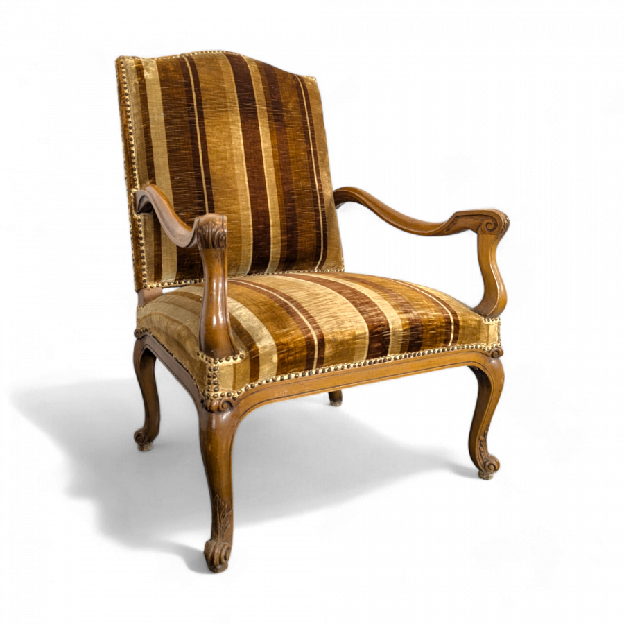 Fauteuil à la Reine de style Régence