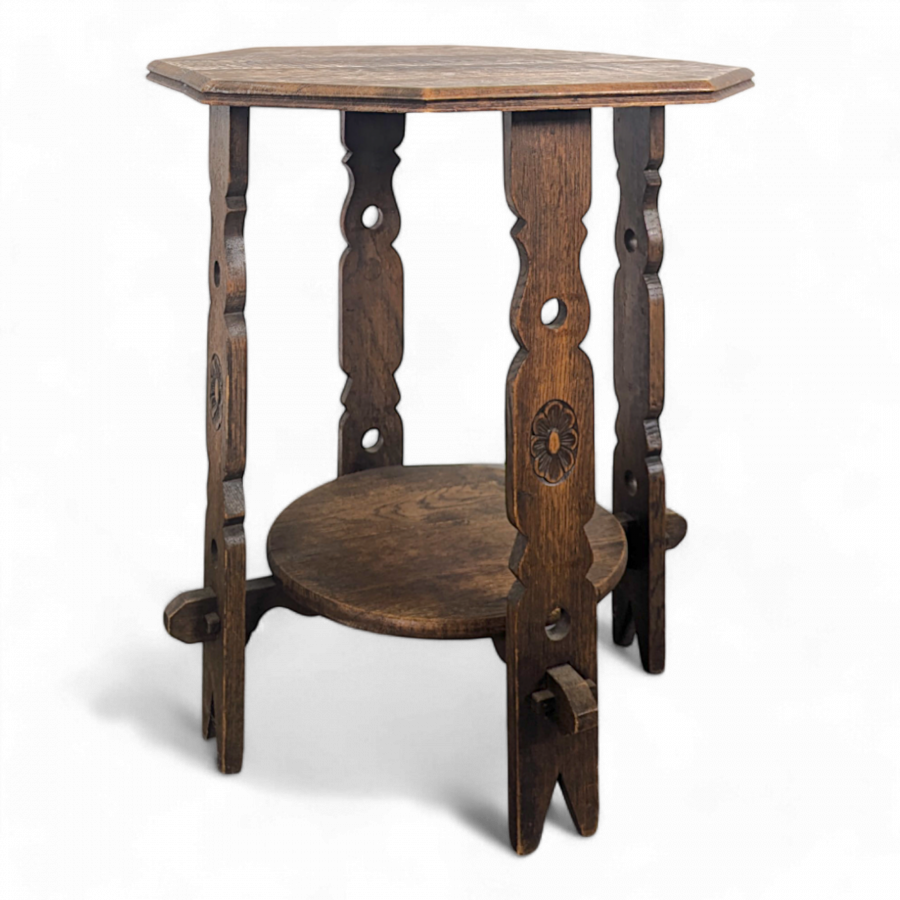 Table d'appoint brutaliste