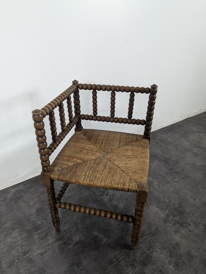 Fauteuil de coin brutaliste