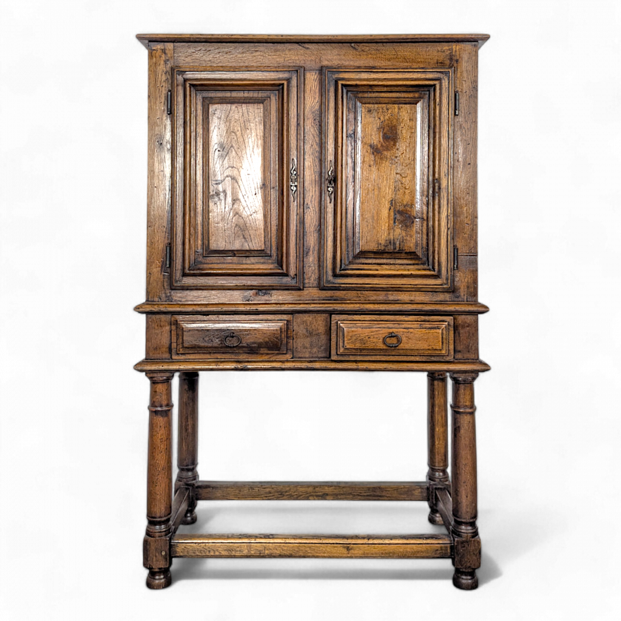 Cabinet dressoir en chêne