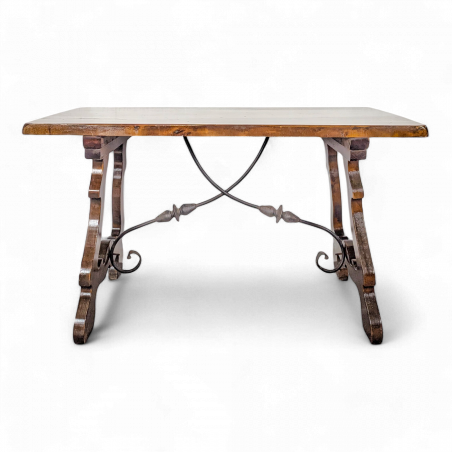 Table espagnole en orme massif