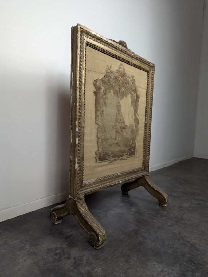 Pare-feu de style Louis XVI en bois doré fin XIXe