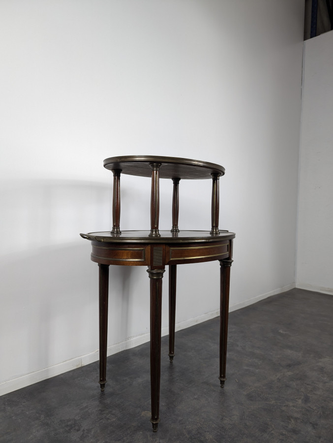 Table à thé de style Louis XVI