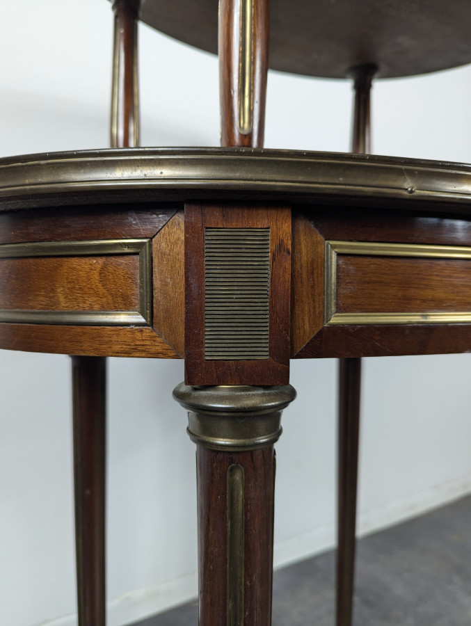 Table à thé de style Louis XVI