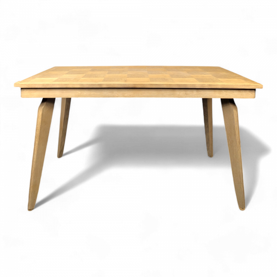 Table décapée des années 50 en chêne pieds compas