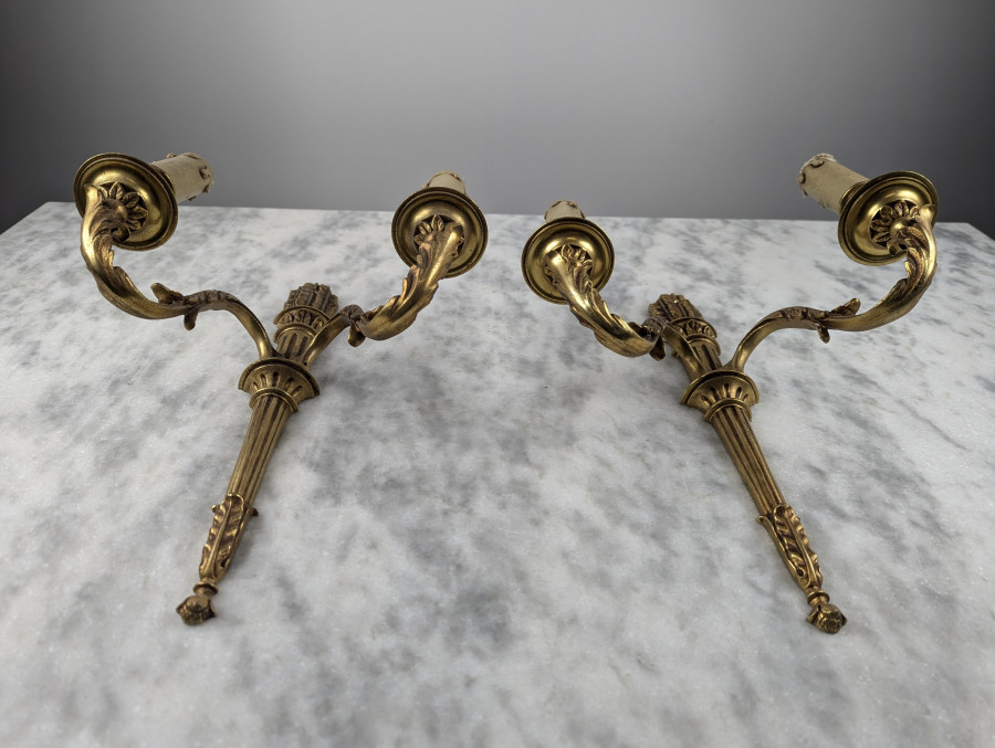 Paire d'applique en bronze de style Louis XVI modèle Carquois