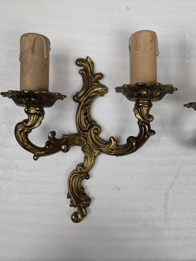 Petite Paire d'applique en bronze de style Louis XV Rocaille