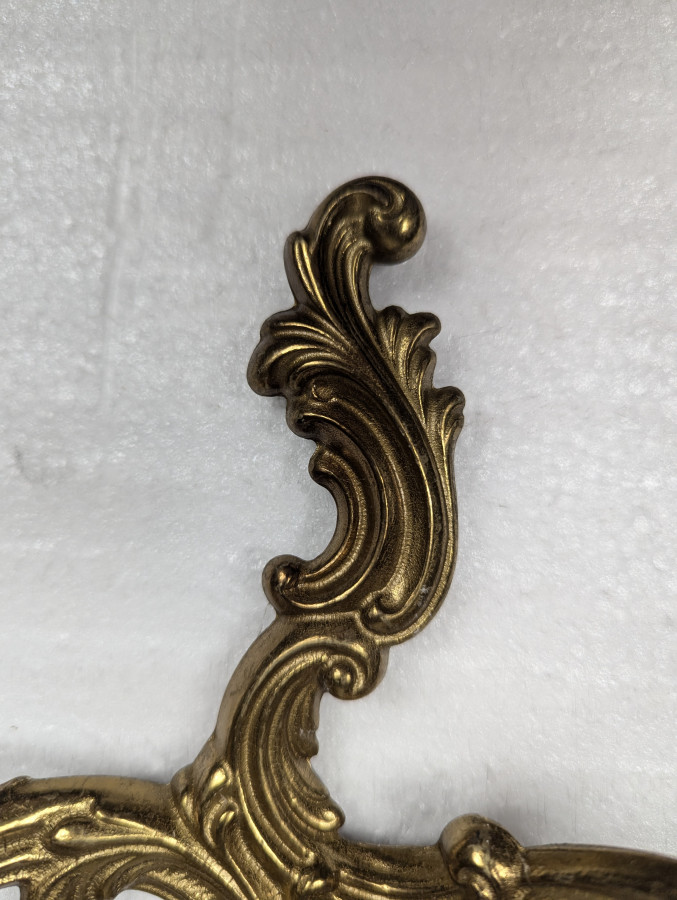 Petite Paire d'applique en bronze de style Louis XV Rocaille