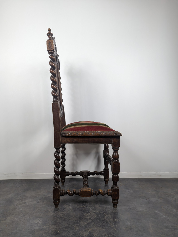 Paire de chaise de style Louis XIII en chêne