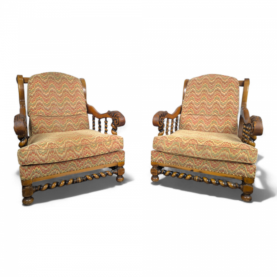 Paire de fauteuil de style Louis XIII