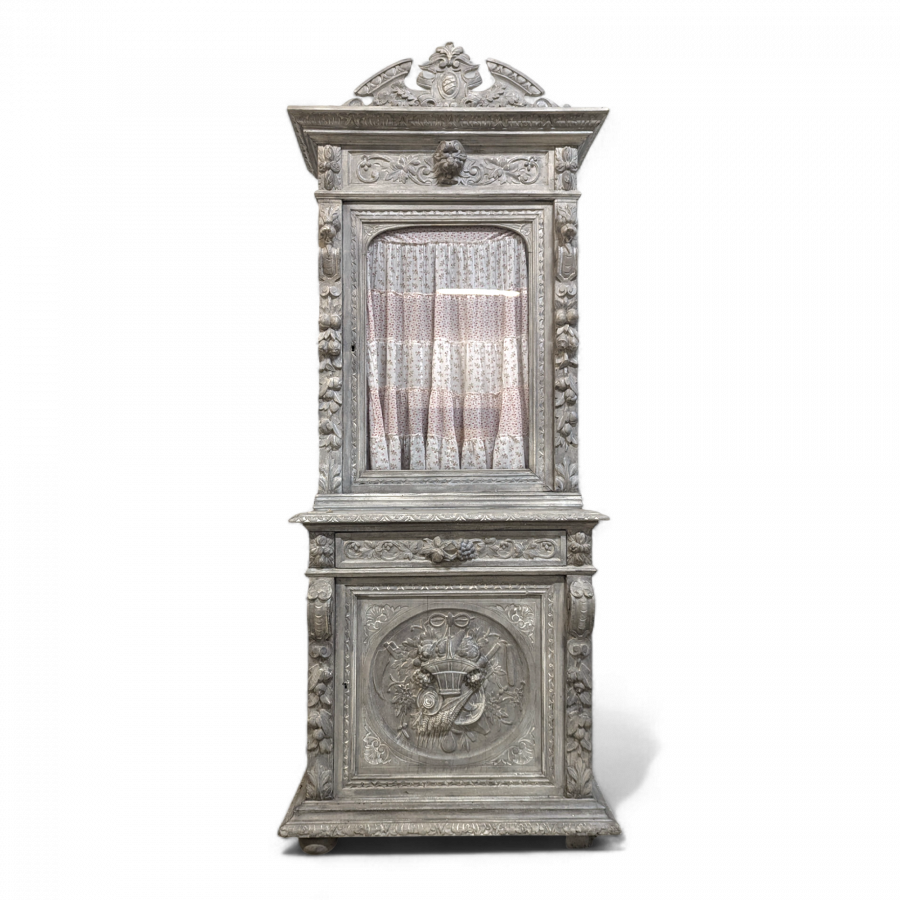 Buffet de chasse Henri II réchampi