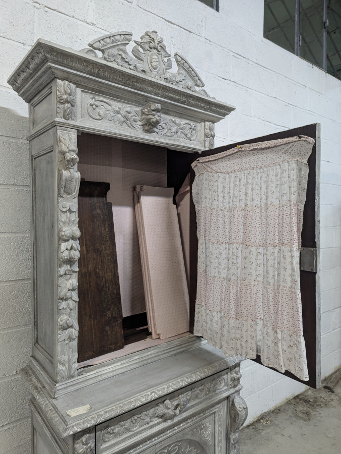 Buffet de chasse Henri II réchampi