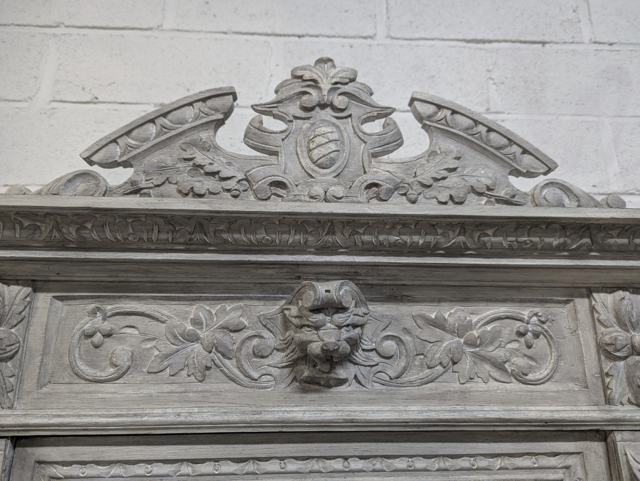 Buffet de chasse Henri II réchampi