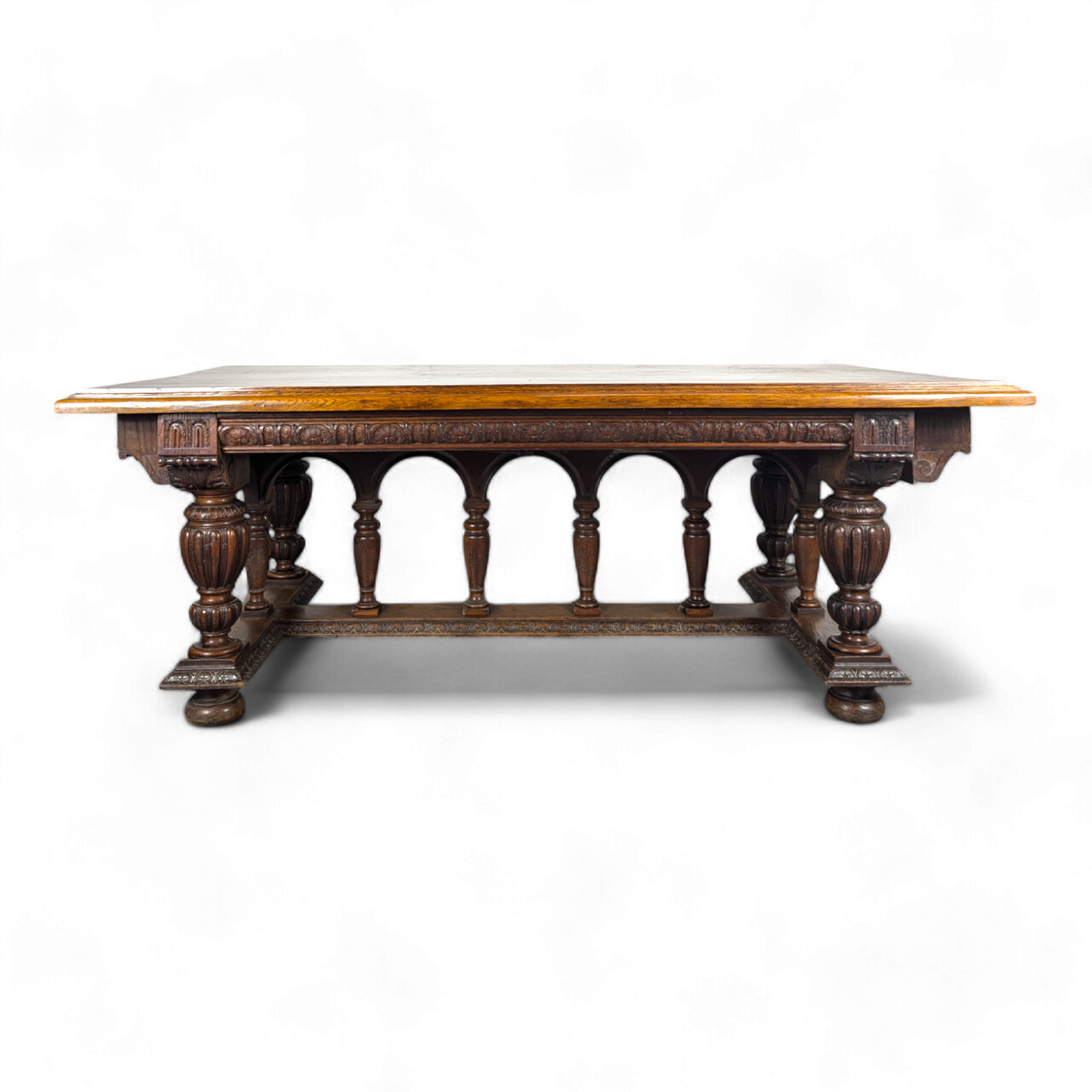 Grande table de style Renaissance - La Brocante En Ligne