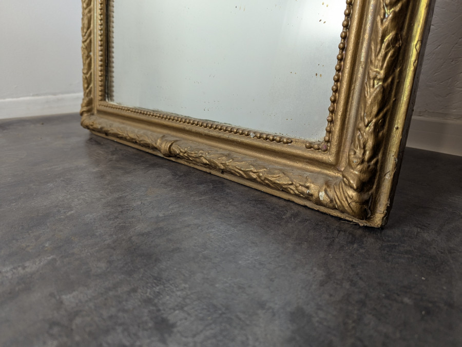 Paire de miroir d'entre-deux en bois doré