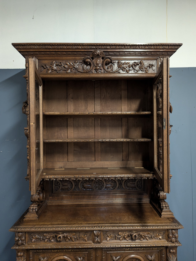 Buffet de chasse style renaissance thème chasse et pêche