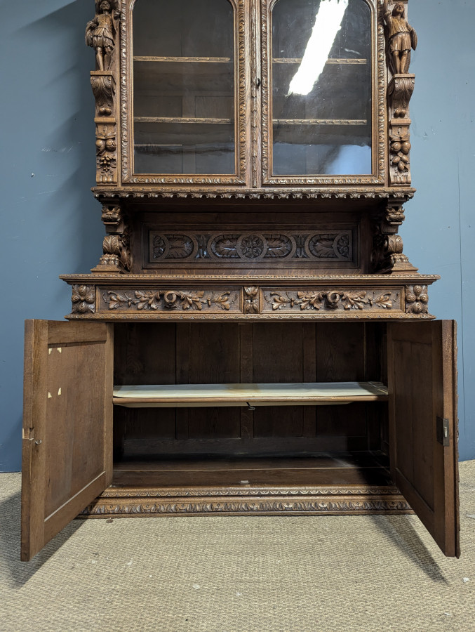 Buffet de chasse style renaissance thème chasse et pêche