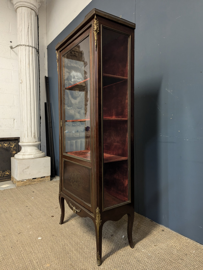 Vitrine d'époque Napoléon III en acajou