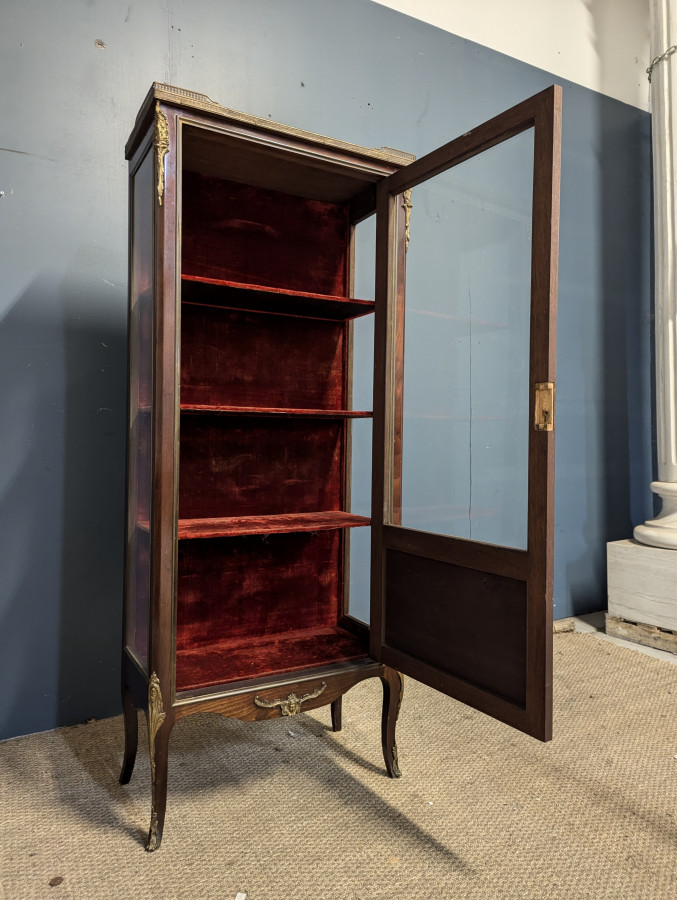 Vitrine d'époque Napoléon III en acajou