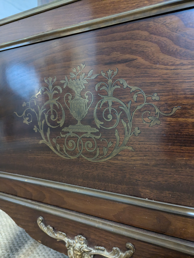 Vitrine d'époque Napoléon III en acajou