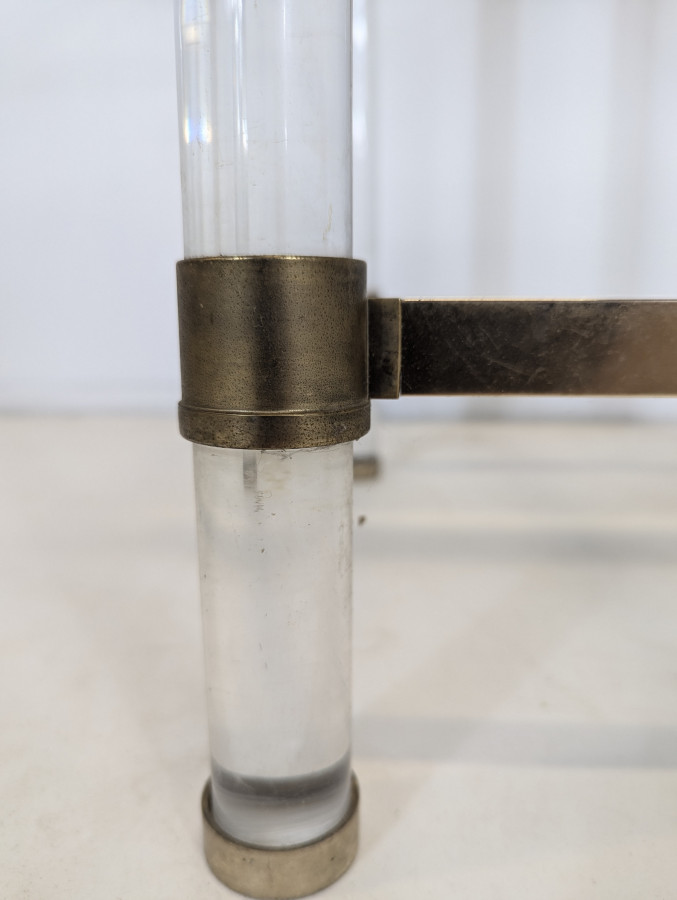Table appoint en métal et plexiglass style Italien circa 1980