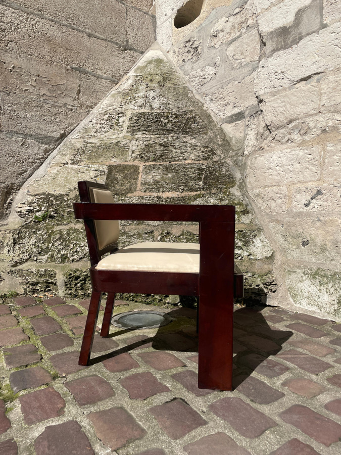 Paire de fauteuils Art Déco en Acajou et Skaï